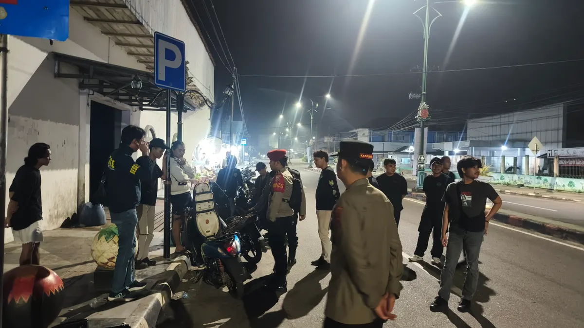 Polres Bangka Selatan Gelar KRYD di Simpang Lima Toboali Jaga Kamtibmas